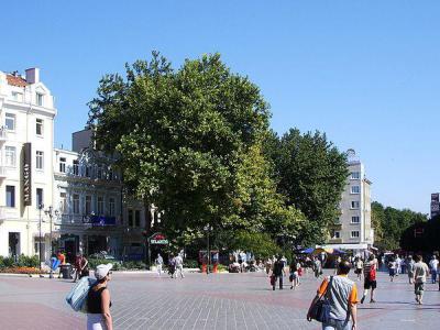 Nezavisimost Square, Varna