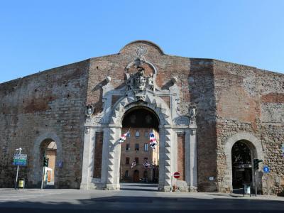 Porta Camollia (Camollia Gate), Siena