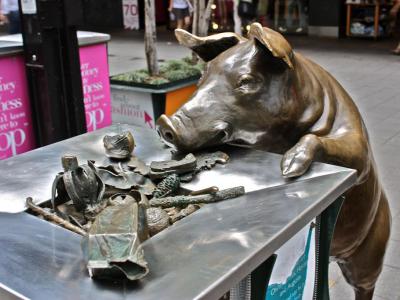 Rundle Mall Four Pigs Statues, Adelaide