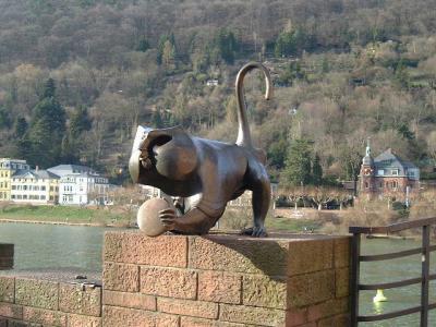 Bruckenaffe (Bridge Monkey)