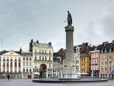 Column of the Goddess, Lille