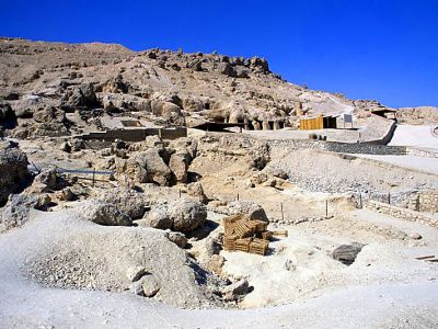 Dra' Abu el-Naga' Necropolis, Luxor