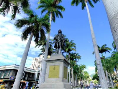 Mahe de Labourdonnais Statue, Port Louis