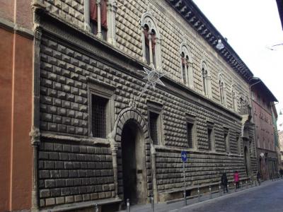 Palazzo Bevilacqua (Bevilacqua Palace), Bologna