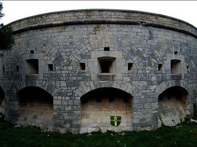 Fort Casoni Vecchi, Pula