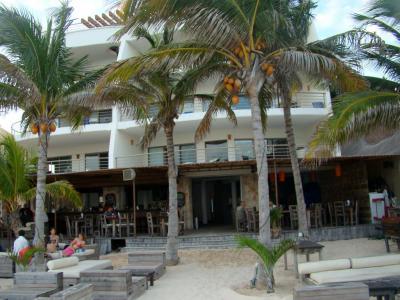 Zenzi Beach Bar & Restaurant, Playa del Carmen