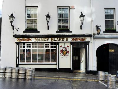 Nancy Blake's, Limerick