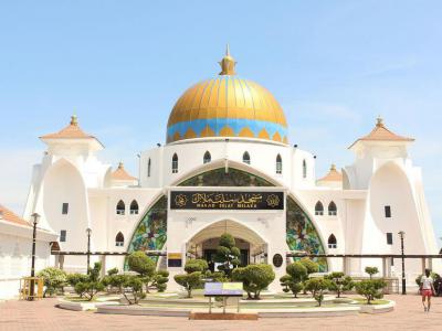 Malacca Straits Mosque