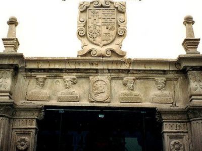 The Four Busts House