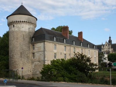 Château de Tours (Tours Castle), Tours