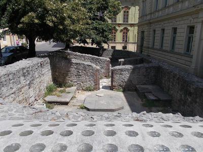 The Bath of Pasha Memi, Pecs