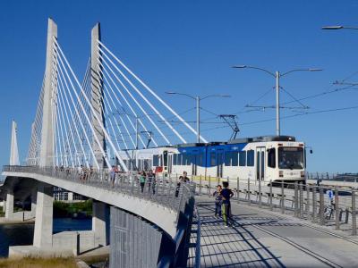 Tilikum Crossing, Portland