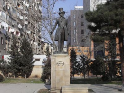 Pushkin Monument, Baku
