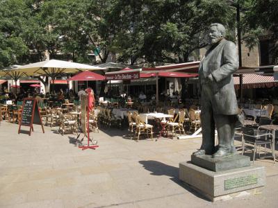Place Jean Jaures ( Jean Jaures Square), Montpellier