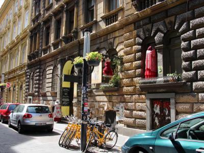 Kazinczy Street, Budapest