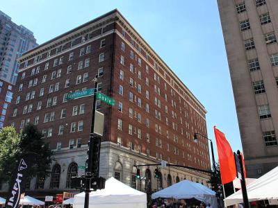 Sir Walter Raleigh Hotel