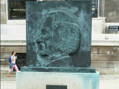 Thomas Boulsover Monument, Sheffield