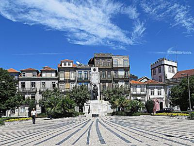 Praça de Carlos Alberto (Carlos Alberto Square), Porto