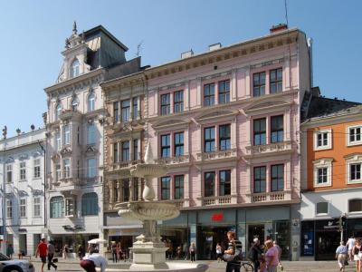 Doctor Bloch's Office