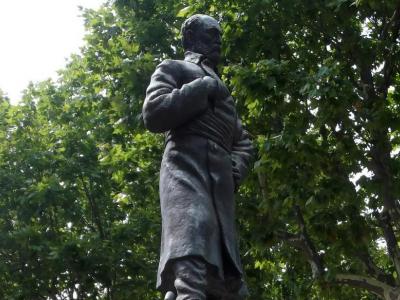 Statue d'Armand Barbès, Carcassonne