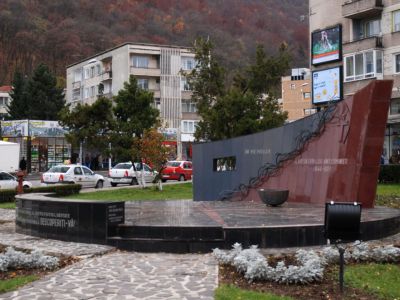 Monument to Anti-Communist Fighters (Monumentul Luptatorilor Anticomunisti), Brasov