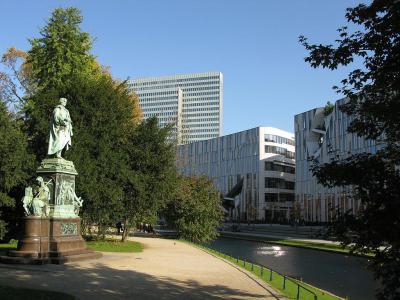 Peter von Cornelius Monument, Dusseldorf
