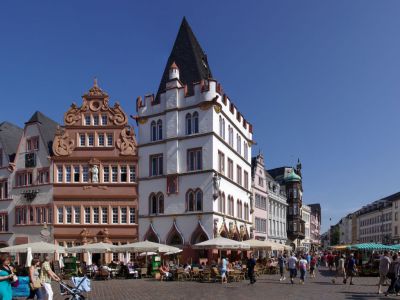Steipe and Red Houses