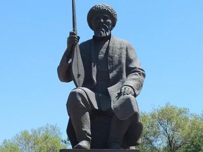Toktogul Statue, Bishkek