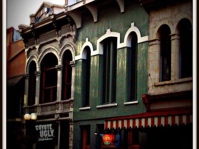 Coyote Ugly Saloon, San Antonio