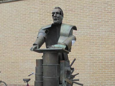 Pieter De Somer Statue