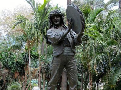 Monumento al Fiestero (Partygoer Monument), Malaga