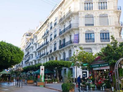 Rue Didouche Mourad (Didouche-Mourad Street)