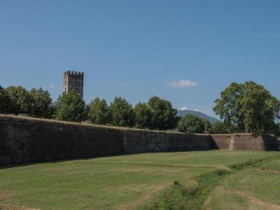 Lucca's City Walls (The Lucca Ramparts), Lucca