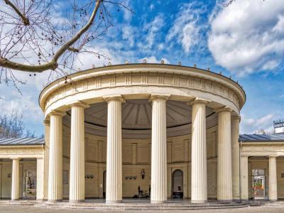 Elisenbrunnen (Elise Fountain)
