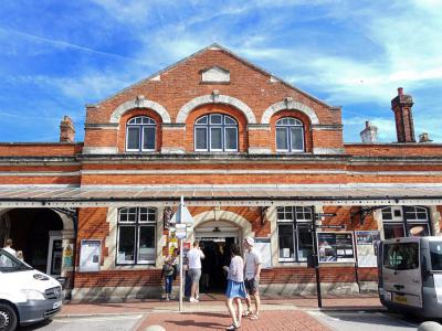 Salisbury Rail Station, Salisbury