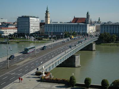 Nibelungenbrücke (Nibelungen Bridge)