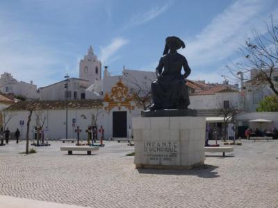 Henry the Navigator Statue, Lagos
