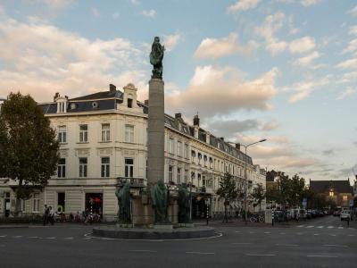 Mariamonument (Marian Monument), Maastricht