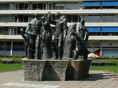 Limburgs Oorlogsmonument (Limburg War Memorial), Maastricht
