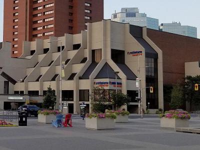 Hamilton Place, Hamilton