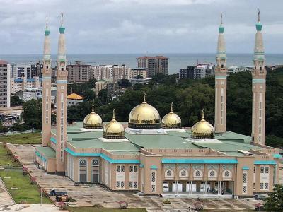 Grande Mosquee Faycal (Grand Mosque of Conakry), Conakry