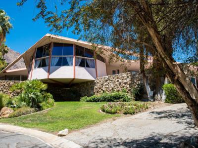 9 Palm Springs Celebrity Homes To Check Out Now