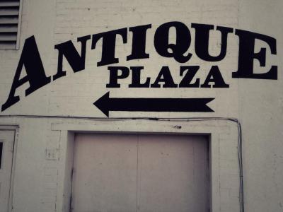 Antique Plaza, Mesa