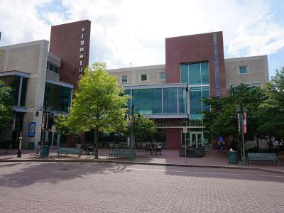Signature Theatre, Arlington