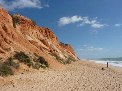 Praia dos Olhos de Agua (Olhos de Agua Beach), Albufeira