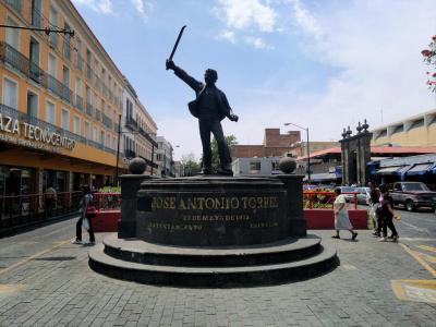Estatua de José Antonio Torres (The Statue of José Antonio Torres)