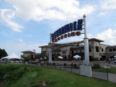 River Walk Crossing, Tulsa