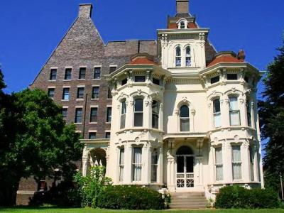 The Collingwood Arts Center, Toledo