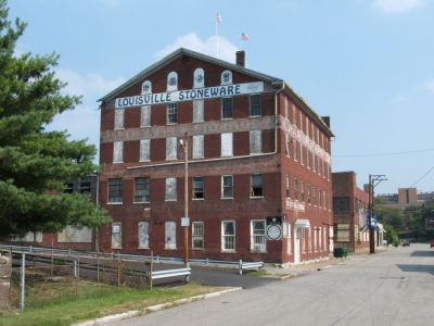 Louisville Stoneware, Louisville