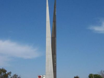 A La Raza Monument